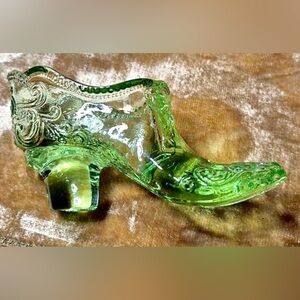 Emerald Green Glass Shoe - Victorian Heel Vintage Slipper Daisy & Scroll MOSSER